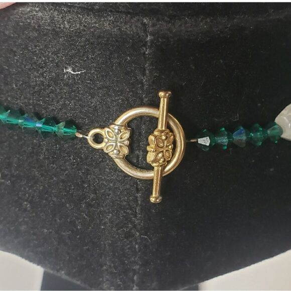 ARTISAN Resin Bead Toggle Necklace - Picture 2 of 7